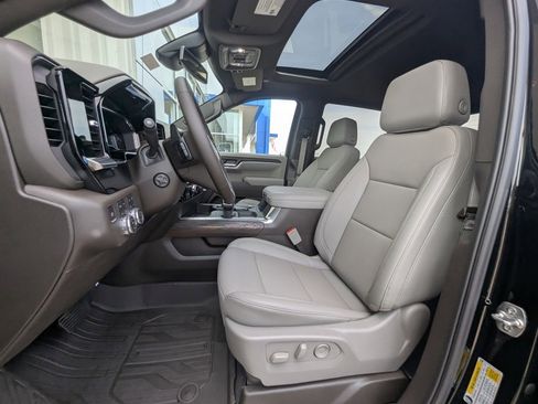 New 2025 GMC Sierra 1500 SLT w/ SLT Premium Package image 16