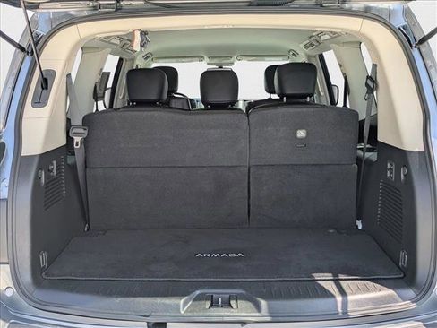 Used 2020 Nissan Armada SL image 7