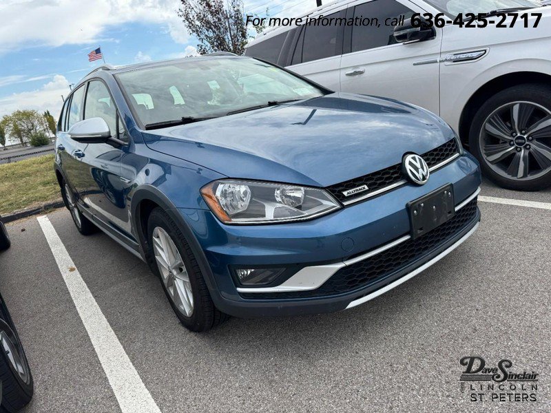 Used 2017 Volkswagen Golf Alltrack AWD/4WD image 1