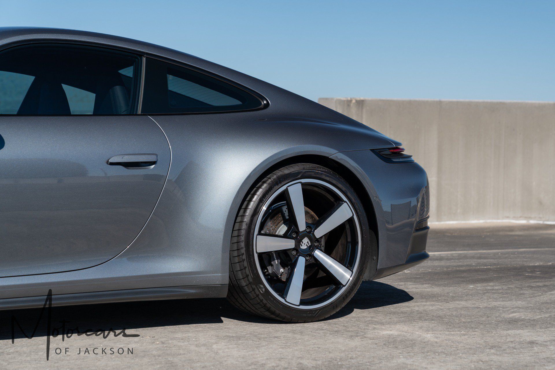 Used 2025 Porsche 911 Carrera RWD image 31