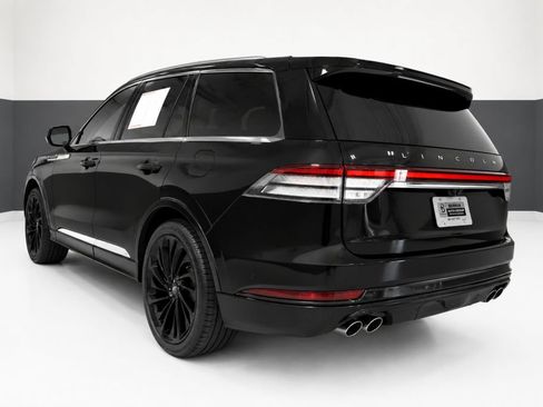 Used 2021 Lincoln Aviator Reserve w/ Equipment Group 210A AWD/4WD image 3