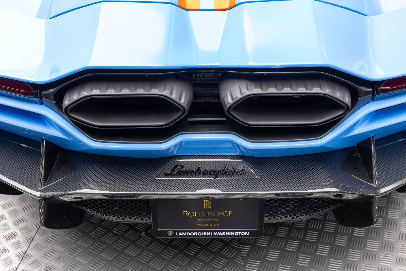 Used 2024 Lamborghini Revuelto AWD/4WD image 43