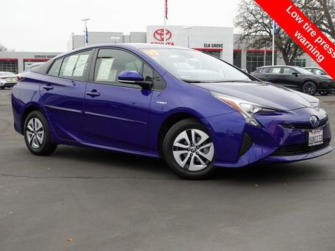 Certified 2017 Toyota Prius Two image 7