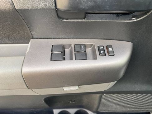 Used 2012 Toyota Tundra 4x4 Double Cab image 12