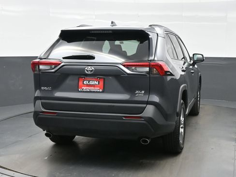 Used 2025 Toyota RAV4 XLE AWD/4WD image 5
