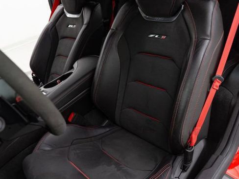 Used 2018 Chevrolet Camaro ZL1 image 34