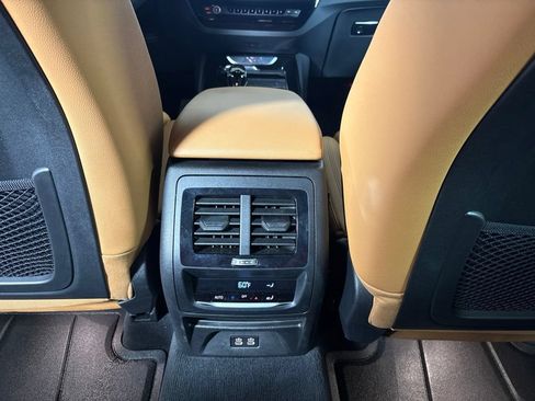 Certified 2024 BMW X3 xDrive30i w/ Convenience Package w/ZPA AWD/4WD image 31