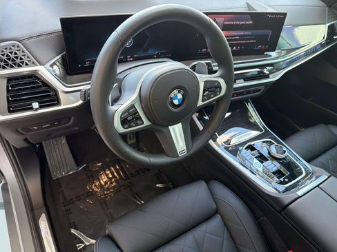Used 2025 BMW X5 xDrive40i w/ Executive Package AWD/4WD image 4