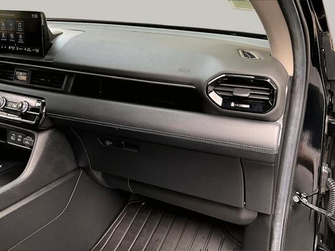 Used 2025 Honda Pilot EX-L image 48