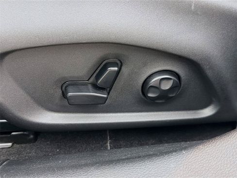 Used 2019 Jeep Compass Limited AWD/4WD image 40