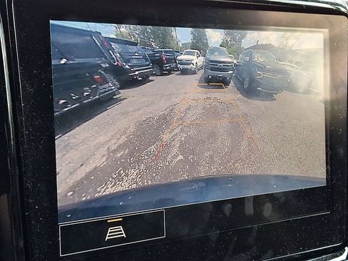Used 2023 Chevrolet Traverse LT w/ LPO, Floor Liner Package AWD/4WD image 12