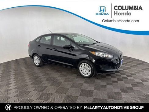 Used 2017 Ford Fiesta S image 1