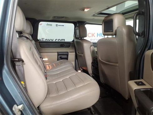 Used 2005 HUMMER H2 w/ Preferred Equipment Group image 29