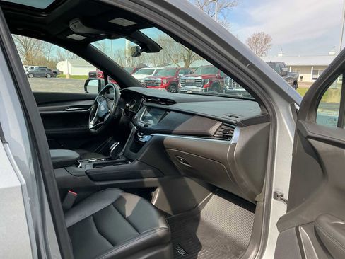 Used 2024 Cadillac XT6 Luxury w/ LPO, Floor Liner Package AWD/4WD image 27