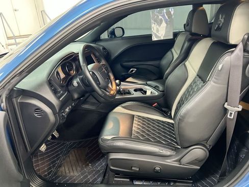 Used 2022 Dodge Challenger R/T Scat Pack RWD image 19