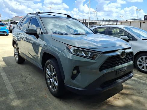 Used 2021 Toyota RAV4 XLE Premium FWD image 1