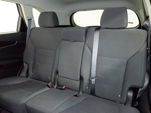 Used 2016 Kia Sorento FWD image 22
