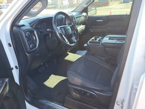 Used 2021 Chevrolet Silverado 1500 RST image 7