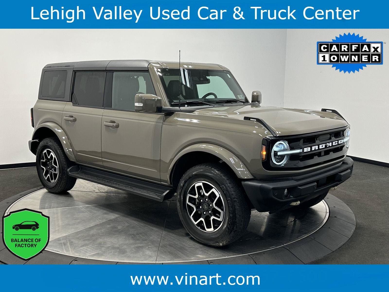 Used 2025 Ford Bronco Outer Banks AWD/4WD image 1