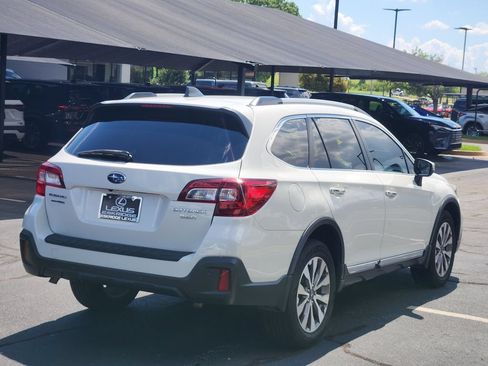 Used 2019 Subaru Outback 3.6R Touring w/ Protection Package #1 AWD/4WD image 5
