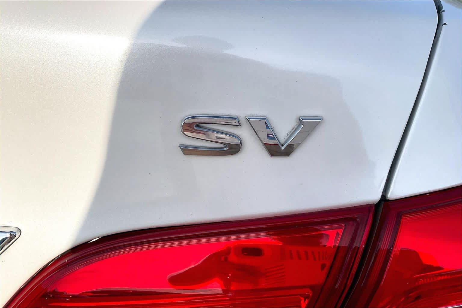 Used 2018 Nissan Sentra SV w/ Premium Package (P01) FWD image 10
