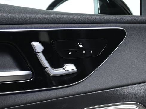 New 2026 Mercedes-Benz GLC 300 GLC 300 image 24