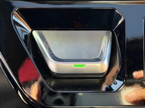 Used 2024 GMC Sierra 2500 Denali Ultimate image 16