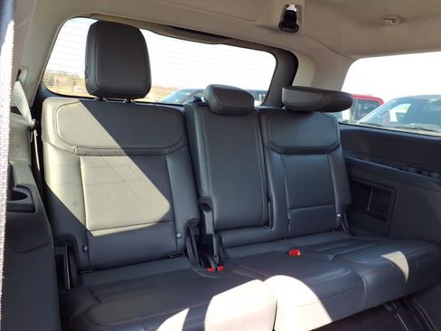 Used 2025 Ford Expedition Active image 10