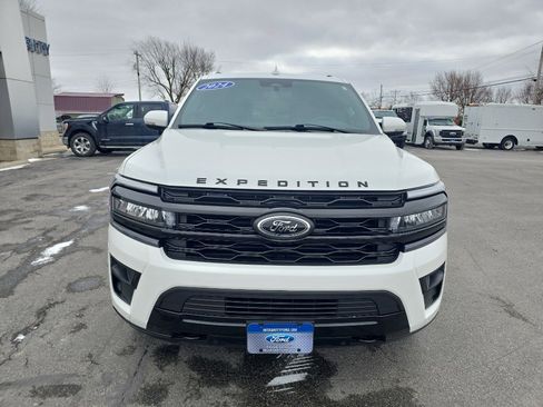 Used 2024 Ford Expedition Max Limited image 3