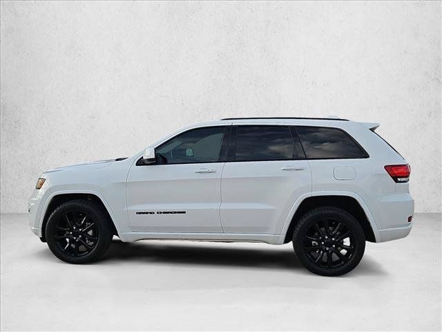 Used 2020 Jeep Grand Cherokee Altitude AWD/4WD image 9