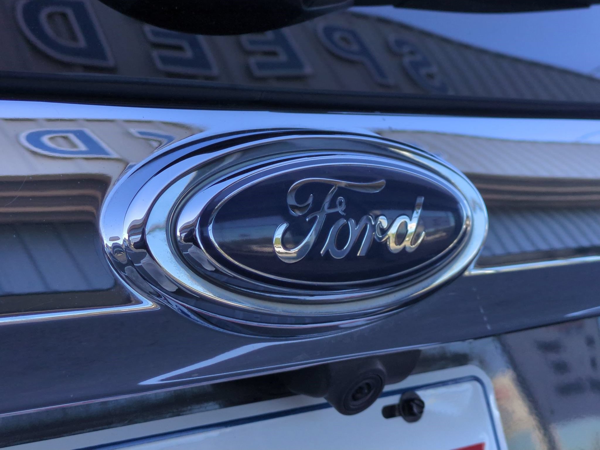Used 2011 Ford Escape Limited w/ 302A Rapid Spec Order Code FWD image 6