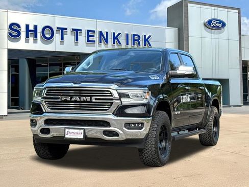 Used 2020 RAM 1500 Laramie AWD/4WD image 3