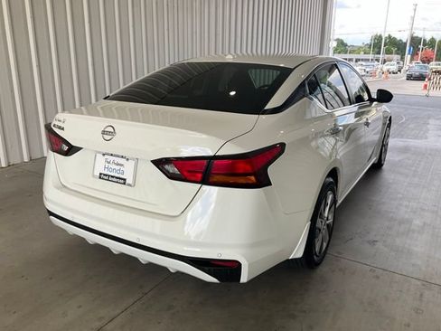 Used 2025 Nissan Altima 2.5 S FWD image 20