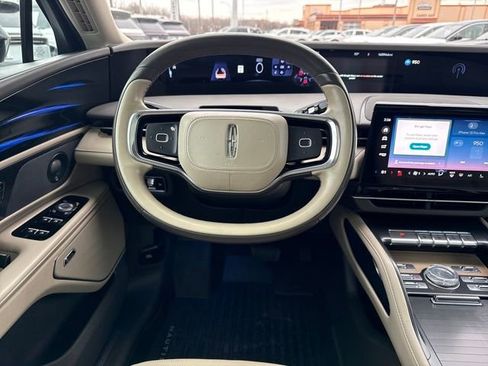 Certified 2024 Lincoln Nautilus Reserve w/ Equipment Group 202A image 17