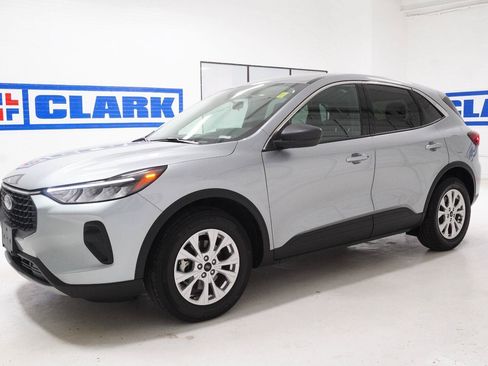 Used 2024 Ford Escape Active w/ Tech Pack #1 FWD image 36