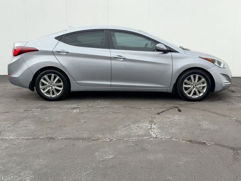 Used 2015 Hyundai Elantra SE w/ Option Group 02 image 5