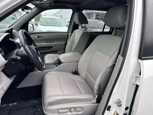 Used 2015 Honda Pilot SE image 8