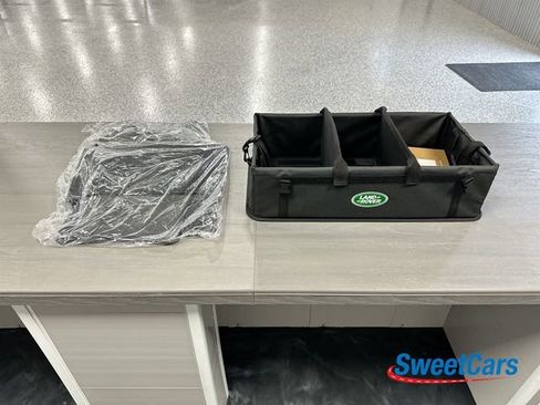 Used 2025 Land Rover Defender 110 V8 image 55