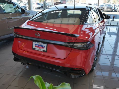 New 2026 Nissan Sentra SR w/ SR Premium Package image 21