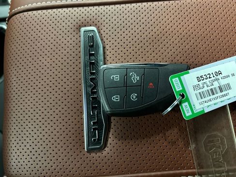 Used 2025 GMC Sierra 2500 Denali Ultimate image 22