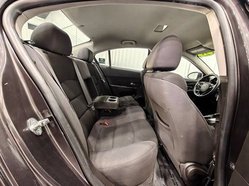Used 2015 Chevrolet Cruze LT FWD image 24