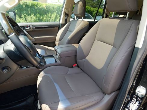 Used 2023 Lexus GX 460 Premium w/ Premium Package AWD/4WD image 23