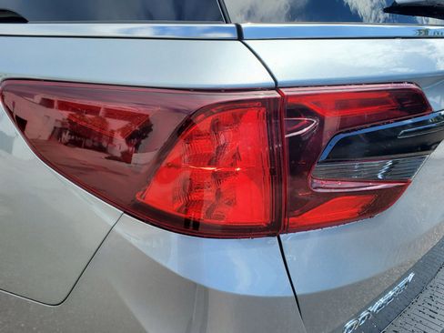 New 2026 Honda Odyssey Touring image 14