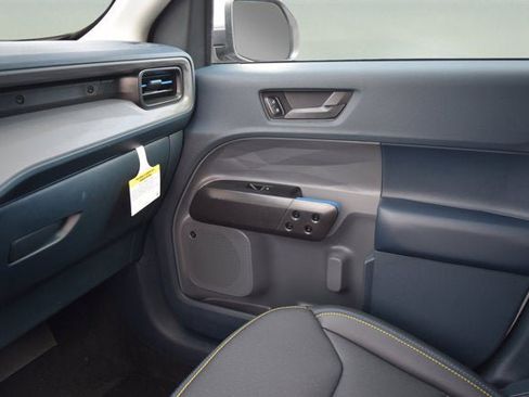 New 2025 Ford Maverick Lobo image 12