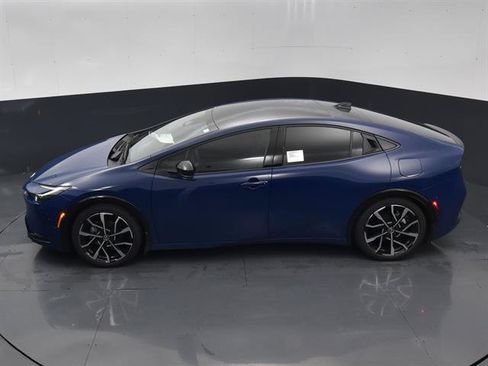 Used 2024 Toyota Prius Prime Premium w/ Advanced Technology Package FWD image 86