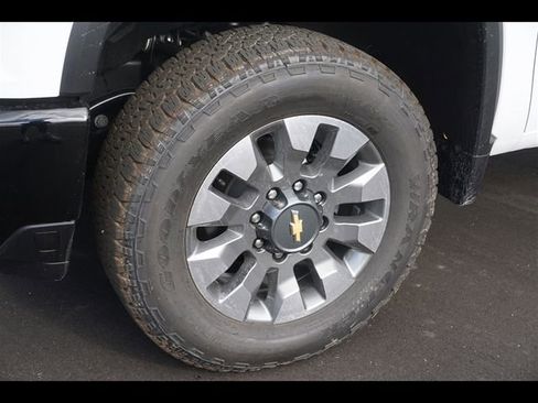 New 2026 Chevrolet Silverado 2500 Custom w/ Custom Convenience Package image 20