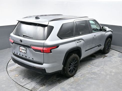 Used 2024 Toyota Sequoia Platinum AWD/4WD image 13