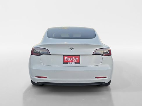 Used 2019 Tesla Model 3 Standard Range Plus image 14