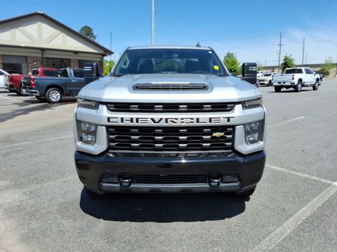 Certified 2022 Chevrolet Silverado 2500 Custom w/ Infotainment Package AWD/4WD image 2