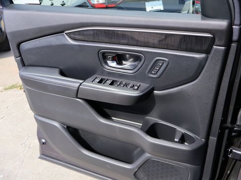 Used 2023 Honda Pilot Elite image 31